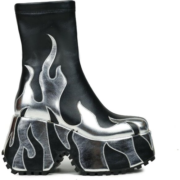 Shoes - Women's Silver Flames Printing Chunky Ankle-high Zipper Closure Round Toe Boots